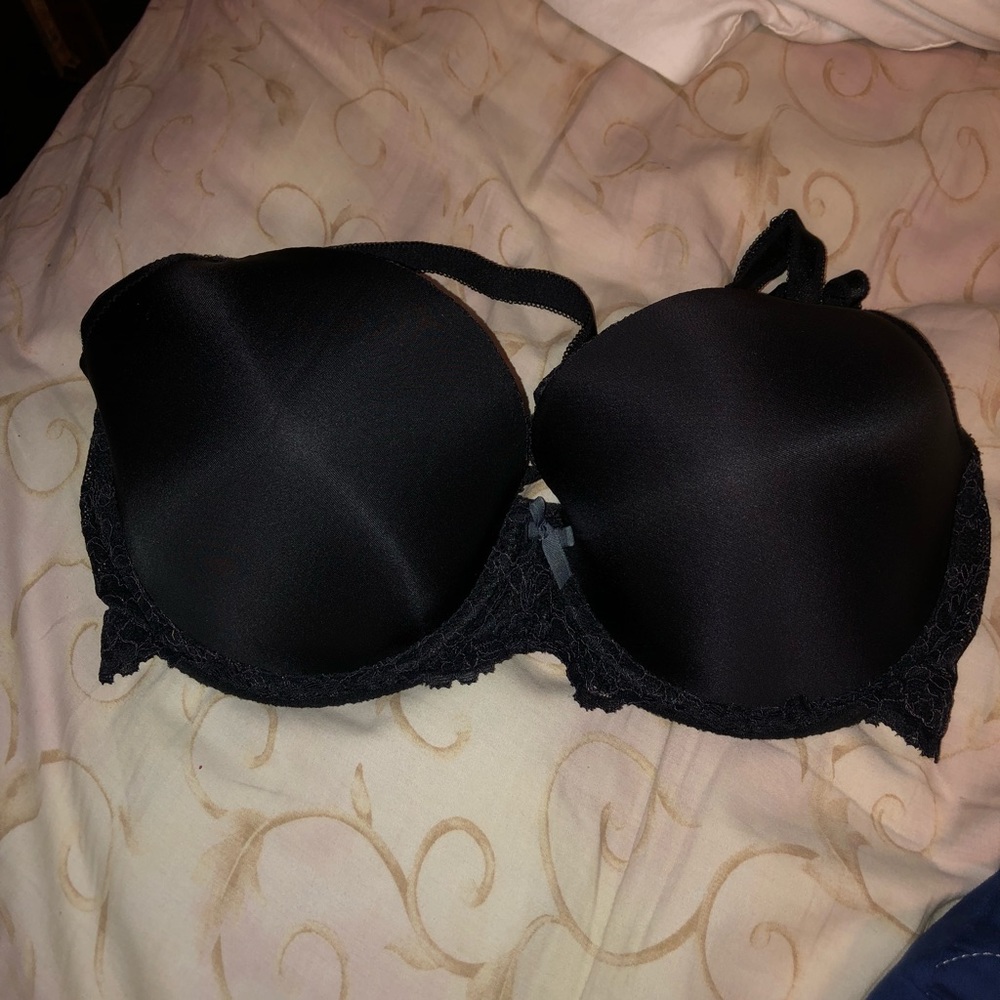 Victoria’s Secret Black Dream Angels  Lined Bra